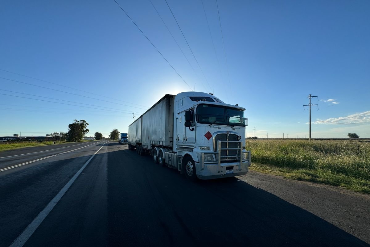 Semi truck towing Chino, CA